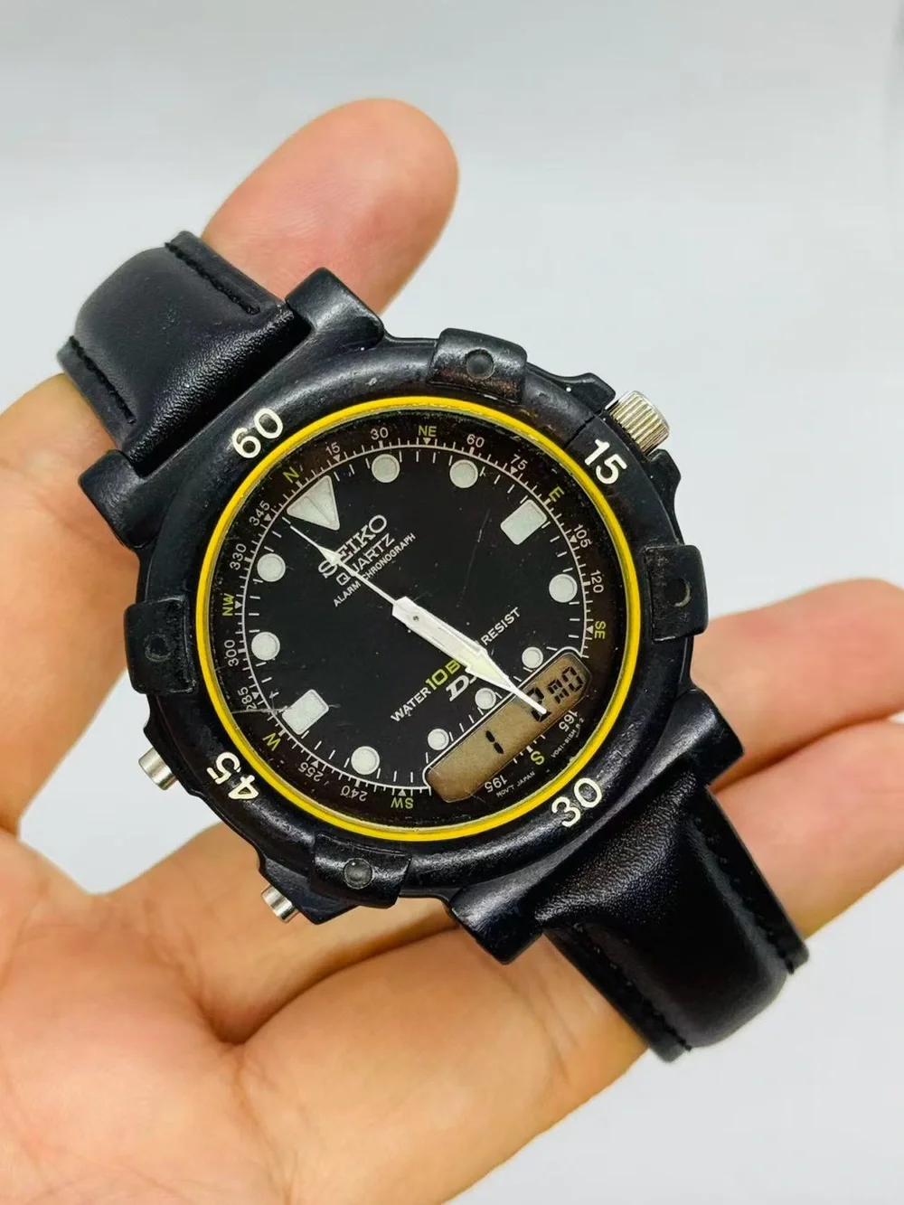 Vintage Seiko Quartz Alarm Chronograph Men’s Watch 39mm New Battery Works